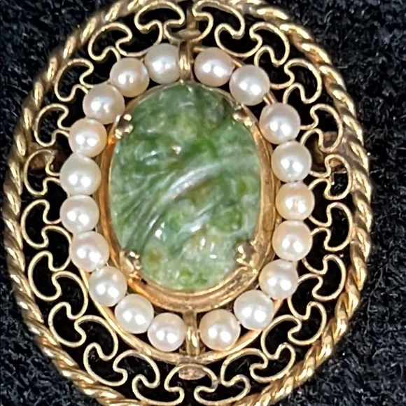 Rare WINARD Vintage Elegant Jade and Pearl Brooch/Pendant - Picture 2 of 9